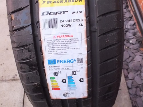 Black arrow dart p15 tyre - black,